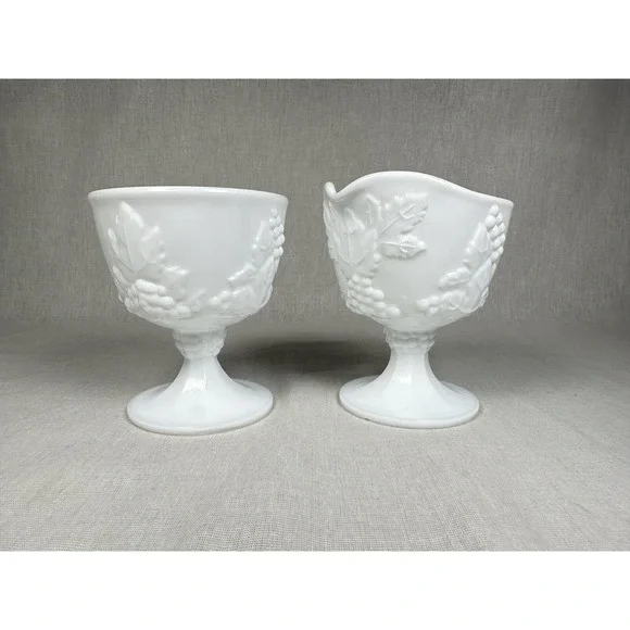 VTG Indiana Milk Glass Colony Harvest Grapes Cream and Sugar Set Mint Condition - Picture 3 of 6